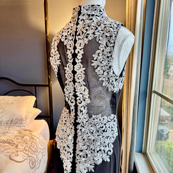 NWT Bebe Black w White Lace Formal Maxi Gown Mesh Cutouts Train - Picture 3 of 15